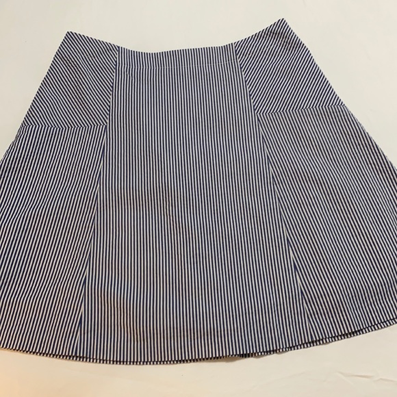 A Loft searsucker cotton skirt - Picture 1 of 10